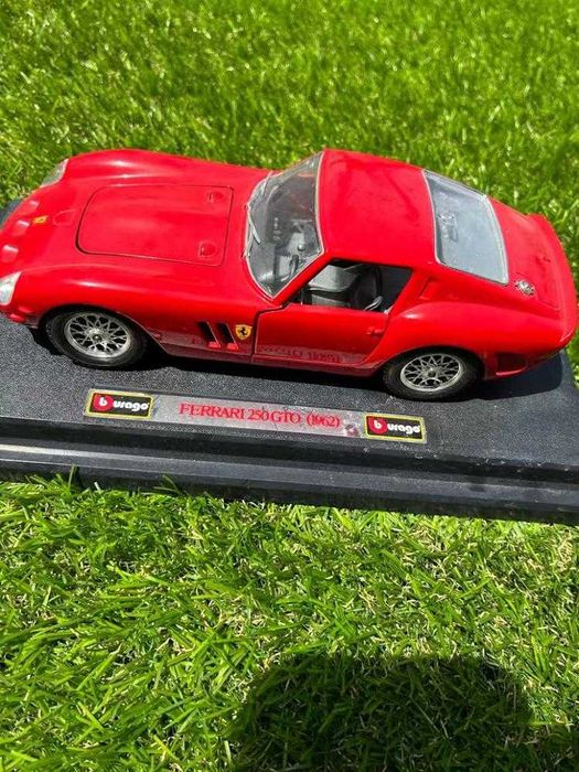 Miniatura Ferrari 250 GTO 1962 Bburago 1:24