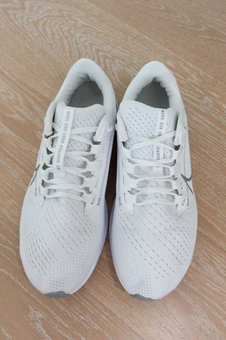 Nike Pegasus 38 bez wad 41