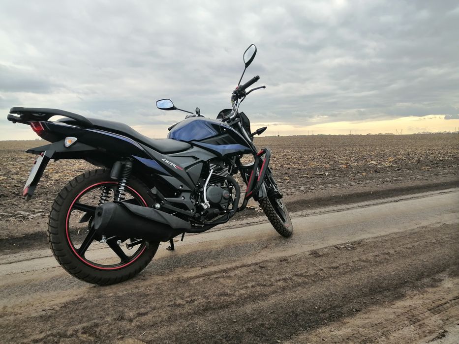 Продам мотоцикл Lifan1502e