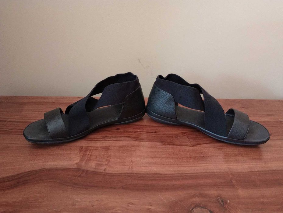 CAMPER - czarne skórzane sandały - rozm. 39 - nowe