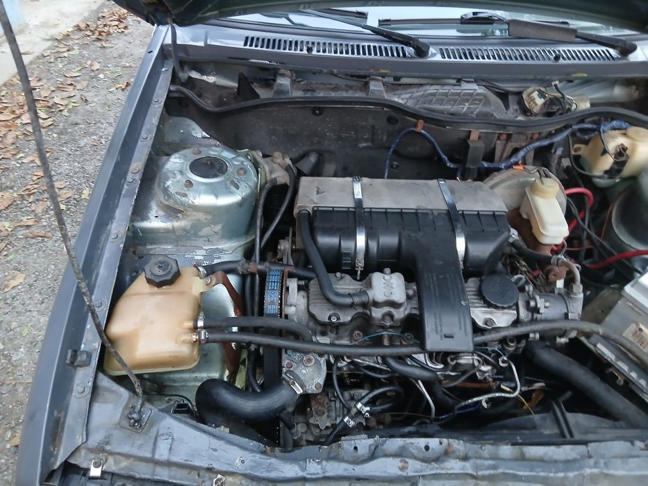 Опель   аскона       .