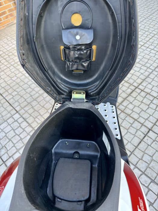 VENDO Keeway F-act 125 - (C/ 6700 KM!)