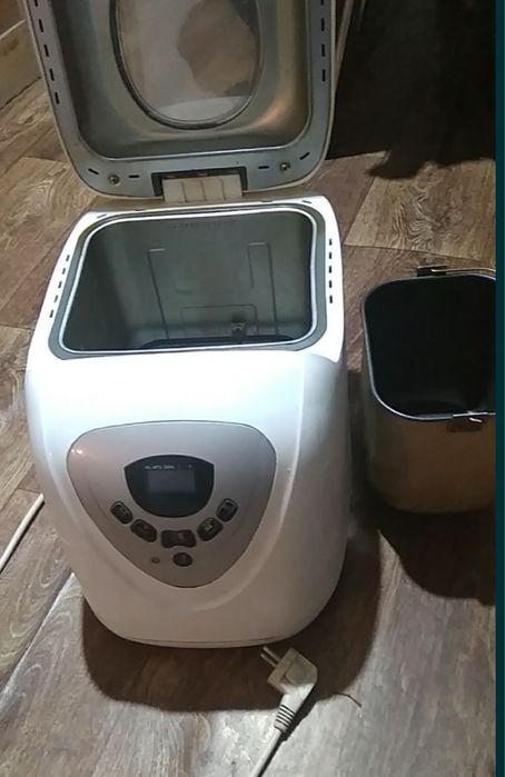 Хлібопічка clatronic німецька хлібопіч хлебопечка хліб тістоміс піч