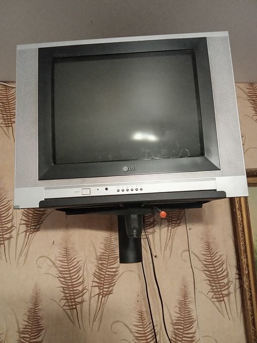 Телевізор LG RT-21fe61rx