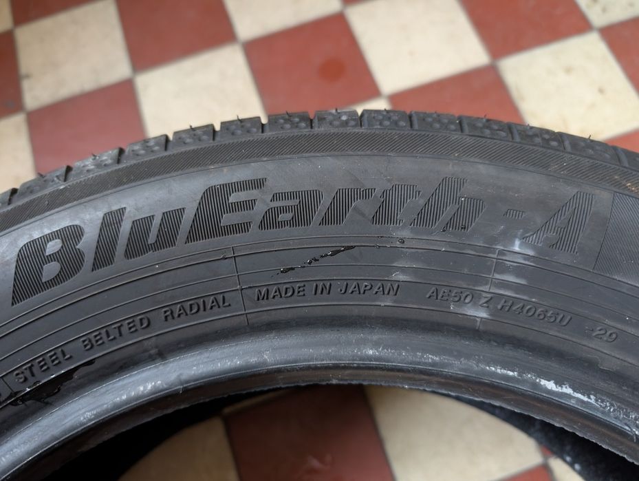 Yokohama BluEarth-A 205/55R16 91V #805D