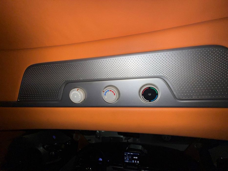 Grand Starex Limousine  2020 рік 2.5 дізель  повний