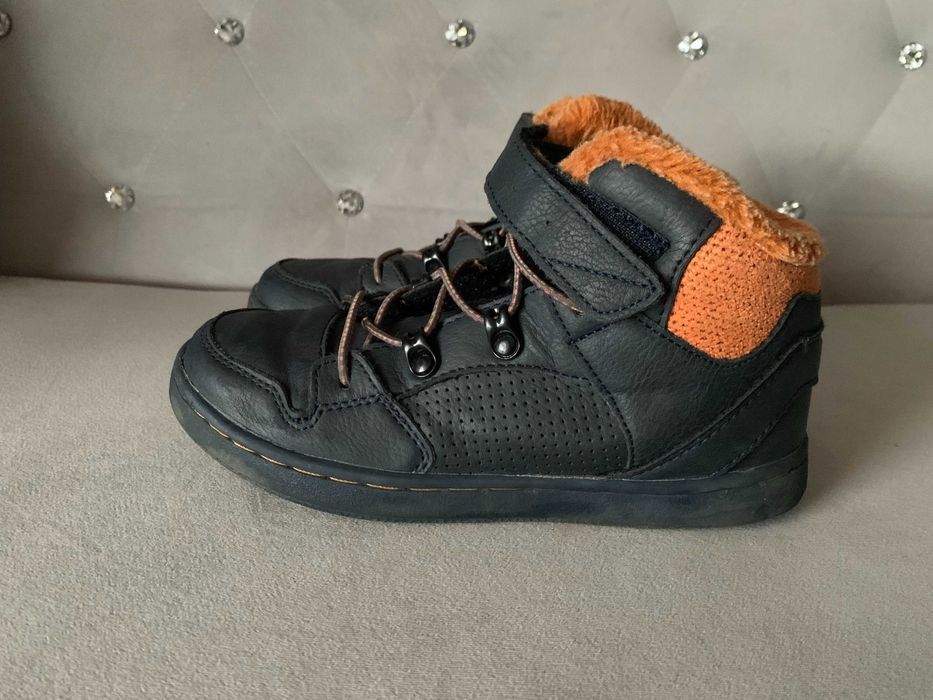 Buty chłopięce z futerkiem