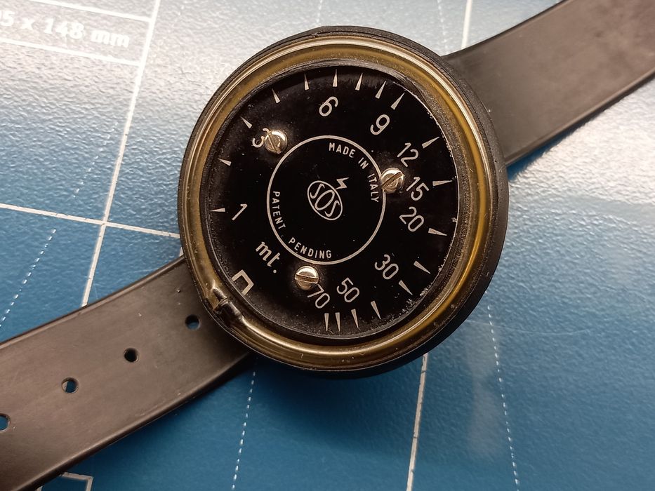 Profundimetro antigo mergulho