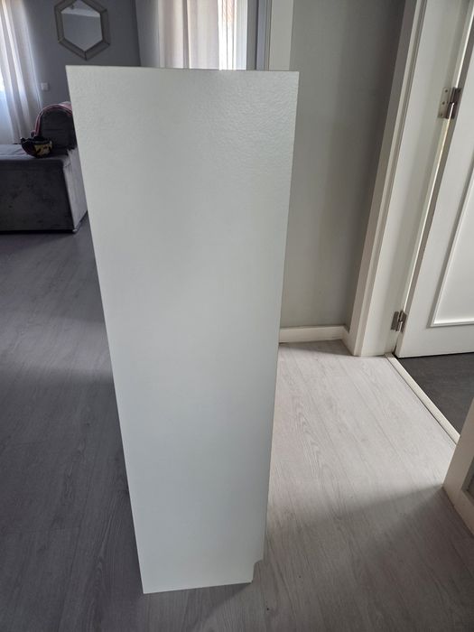 Estante branca 80c28x106cm