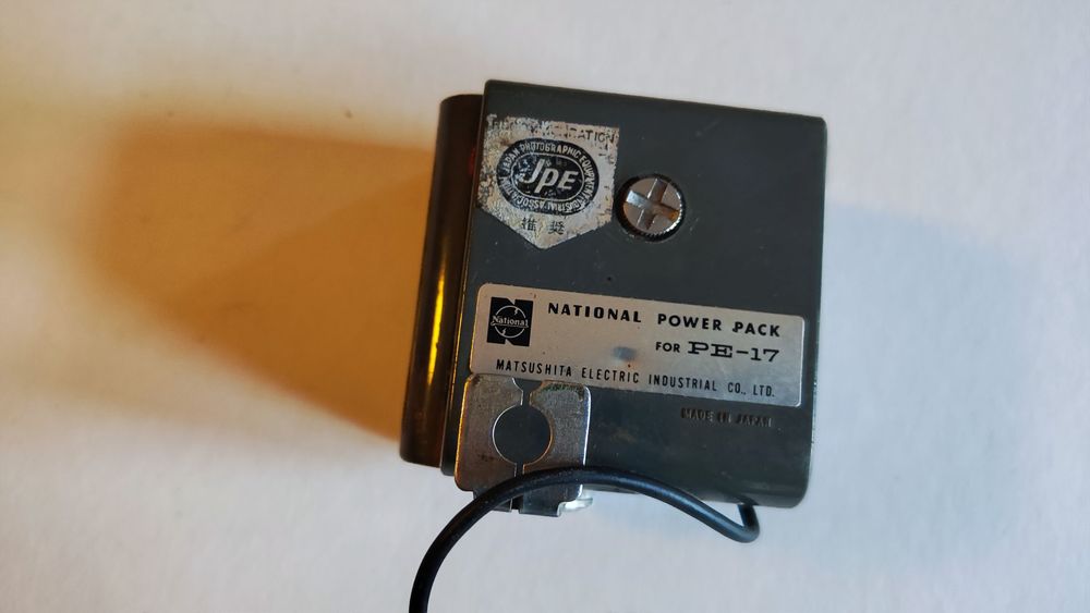 Flash câmara fotográfica, National, modelo PE-17