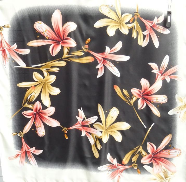 Chusta Satyna Apaszka Lilia Mdb-27A Czarna