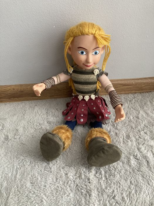 Jak wytresować smoka lalka lala figurka Astrid doll