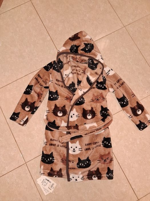 Халатик з котиками