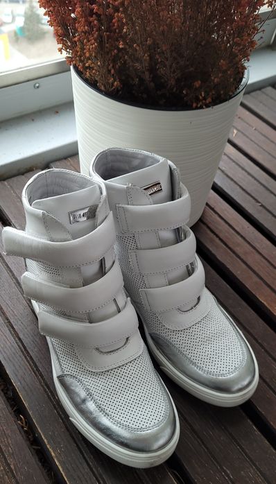 Damskie, wysokie Sneakersy marki Ewa Minge - jak nowe!