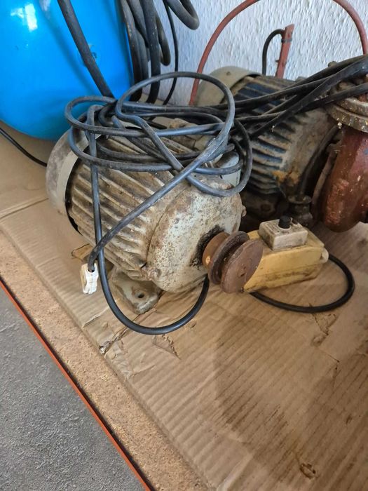 Esmagador de uva com ou sem motor