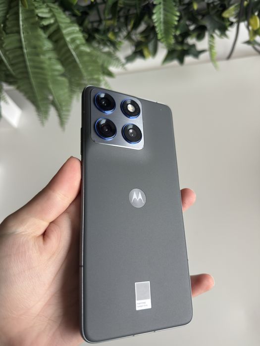 Motorola edge 70 cinzento