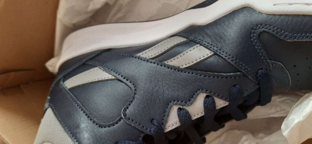 Кросівки Reebok..