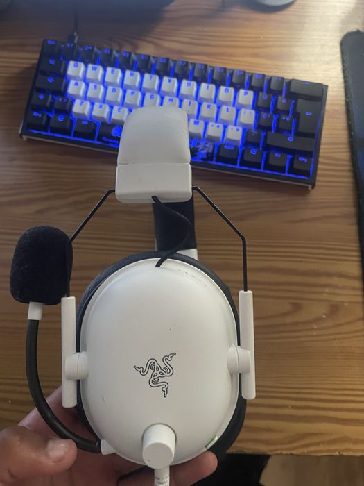 Vendo teclado ducky one 2 mini - mouse gpro superlight 2 - fones razer blackshark 2