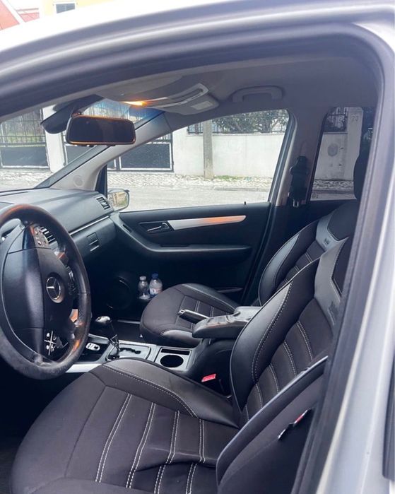 Mercedes B200 CDI automático vendo ou troco por iibiza FR bmw touring 520d  audi a3