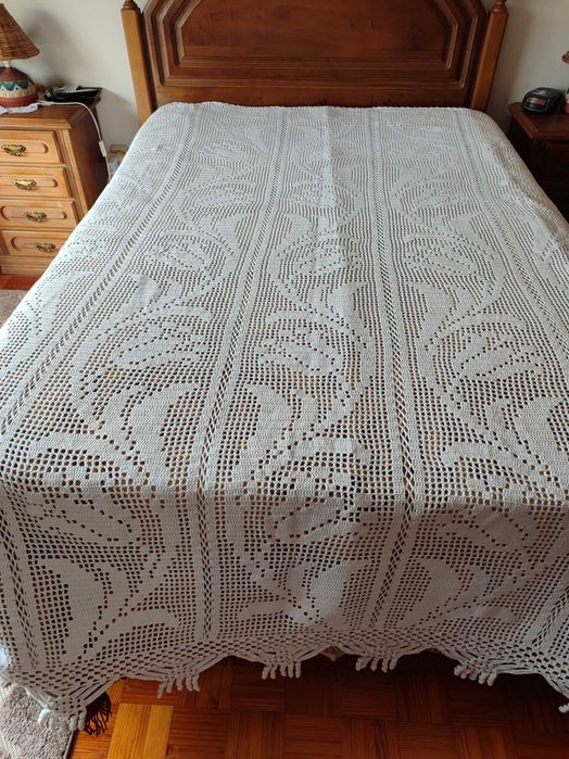Colcha em renda casal