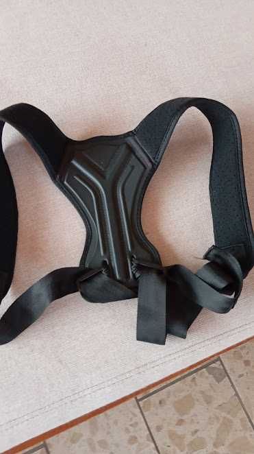 Corretor de costas novo