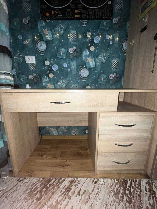 Стіл письмовий (шкільний)