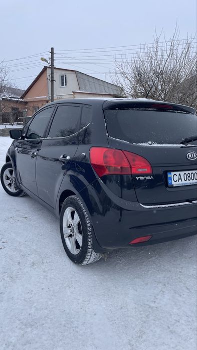 Kia Venga 2011 рік