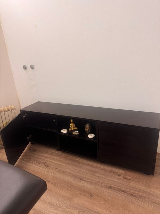 Móve aparadorl TV preto
