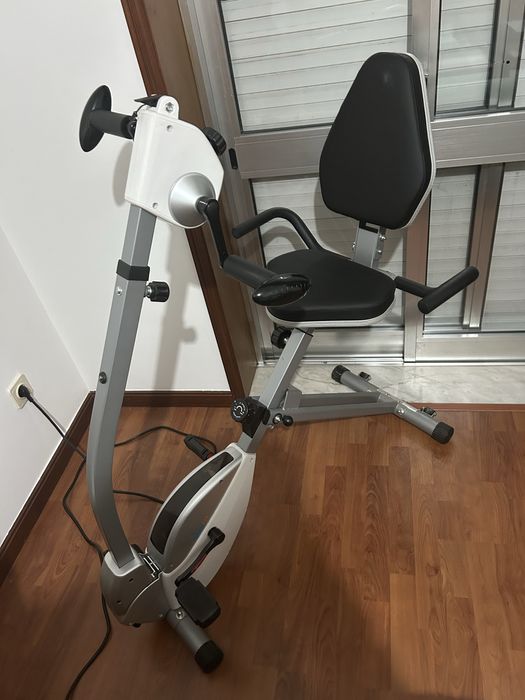 Bicicleta fixa completamente nova