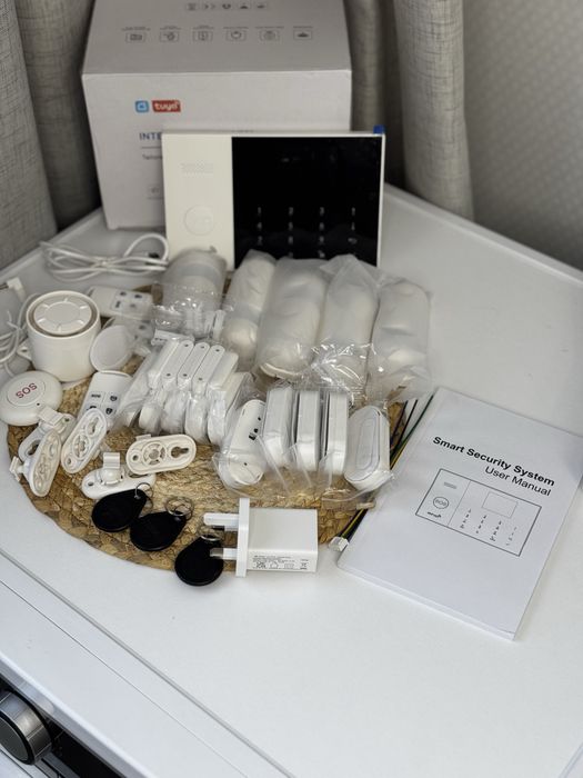 комплект системи розумної безпеки Tuya Smart Life