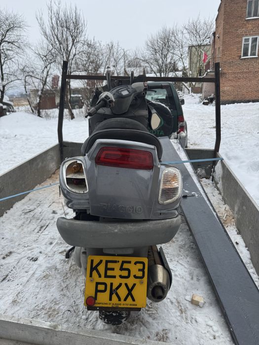 Skuter piaggio 125cm