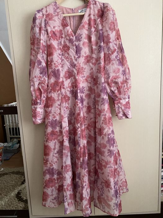 Плаття жіноче святкове