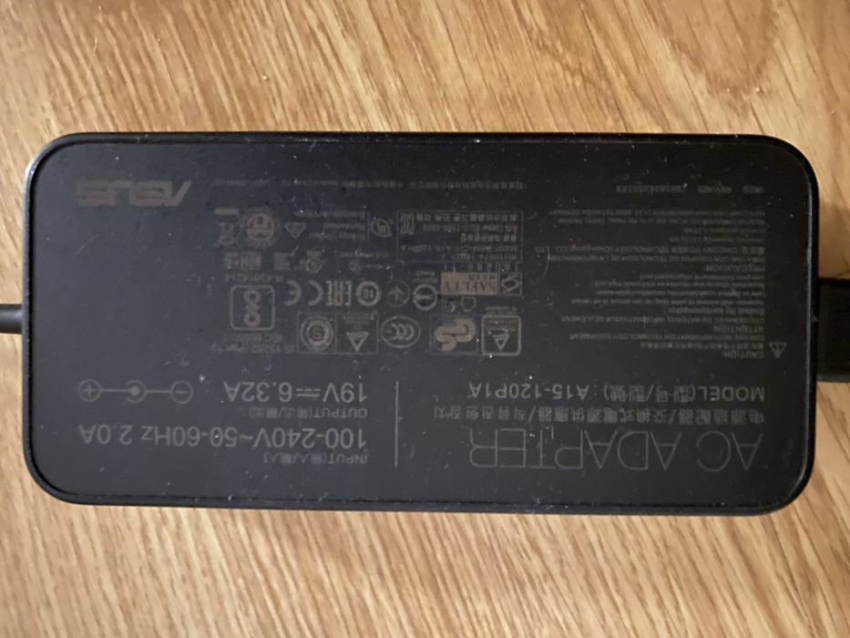 ASUS TUF FX504GE – i5 / GTX 1050 Ti / 32 GB RAM DDR 4 / SSD 1.25TB