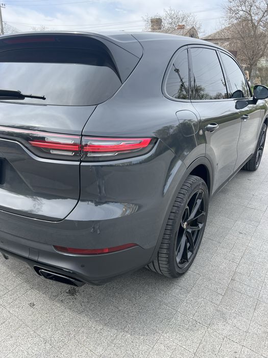 Porsche Cayenne E3 (9Y)