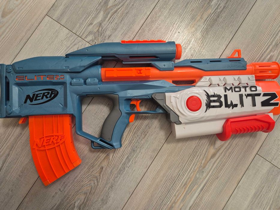 бластери Nurf Elite 2.0 : Motoblitz та Echo