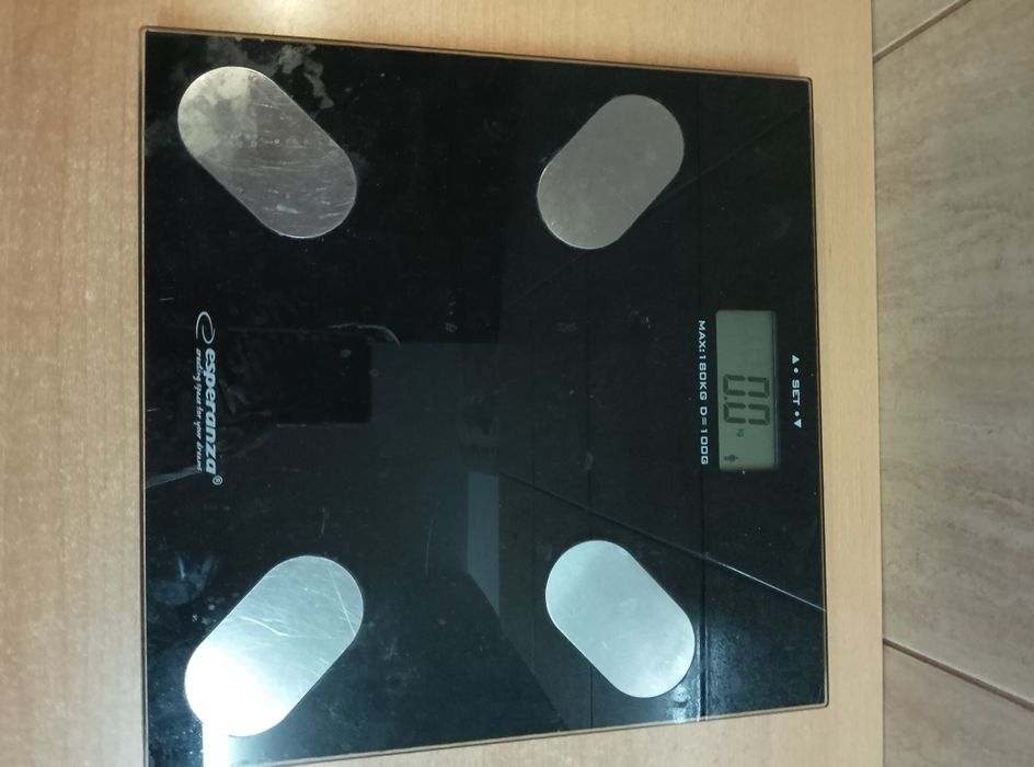 Waga łazienkowa elektroniczna diagnostyczna ESPERANZA max. 180 kg