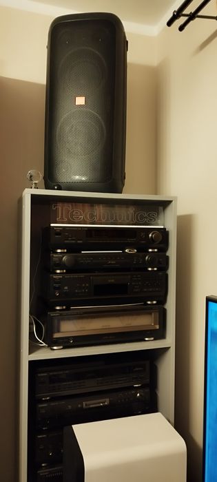 Jbl Partybox 200 ideał jak nowy plus mikrofon do karaoke.