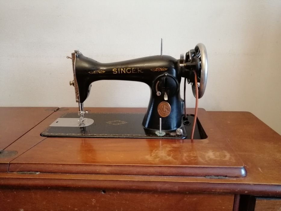 Máquina de costura antiga
