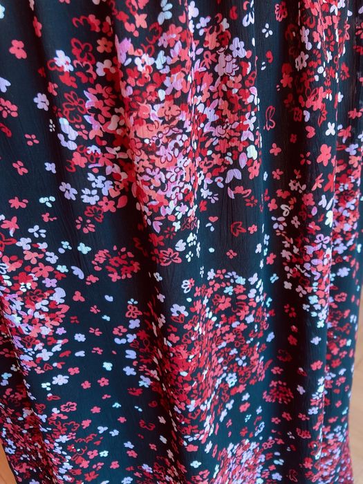 Spodnica w drobne kwiatki