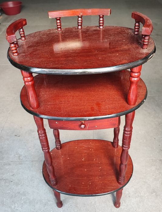 Mesa de apoio ou para vasos