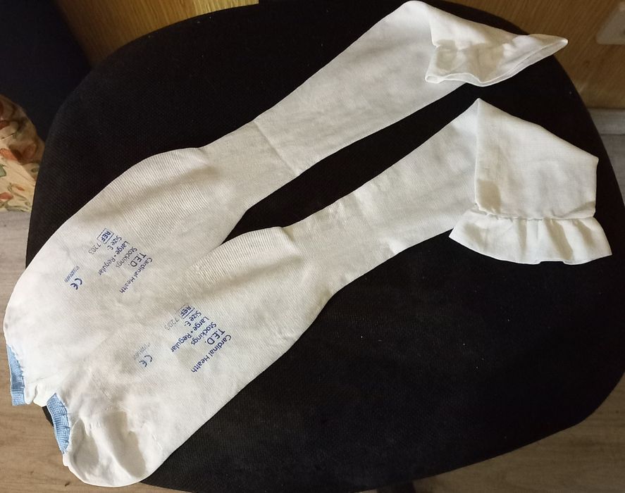 Продам компрессионные гольфы.