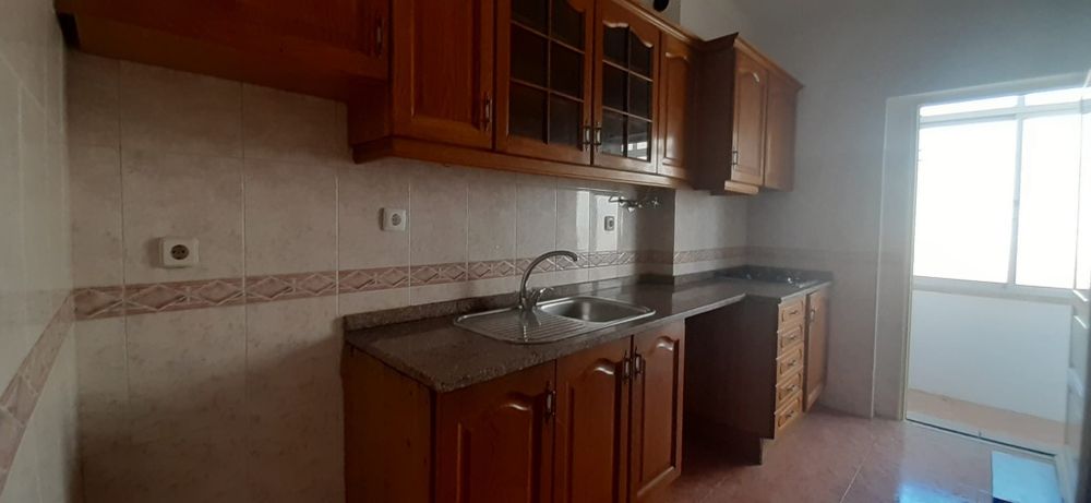 T2 em Moscavide para arrendamento - junto ao mercado municipal