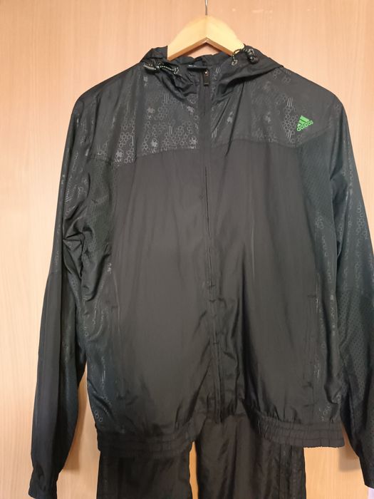 Спортивний костюм жіночий