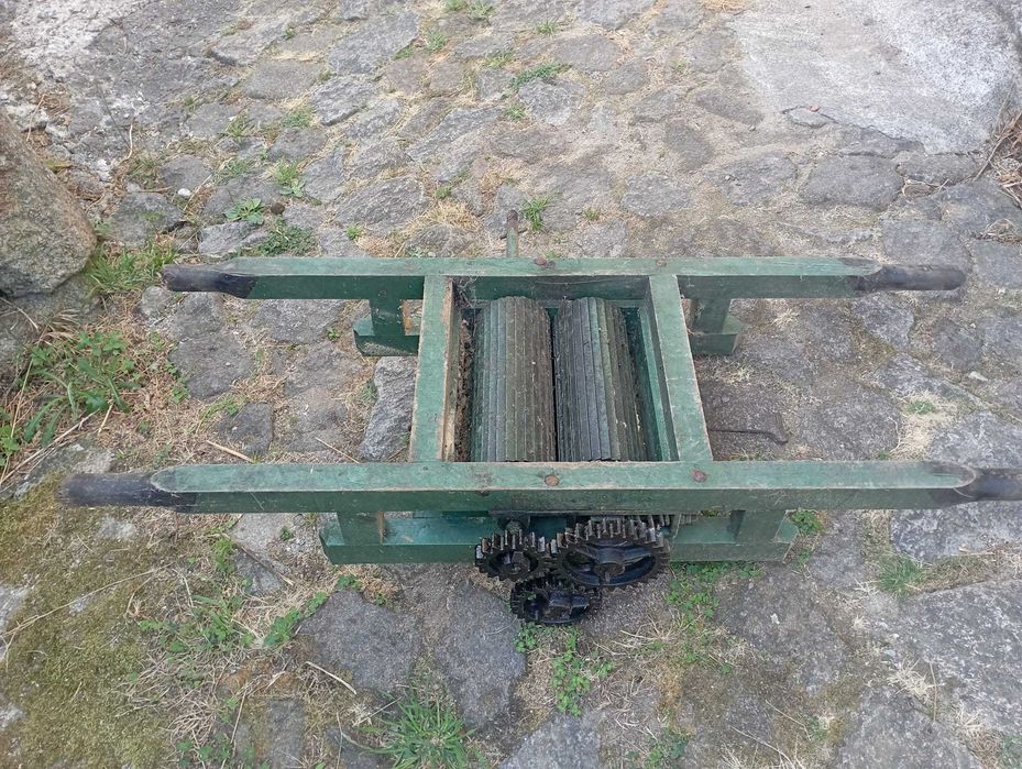 Pipas e Raladeira de uvas