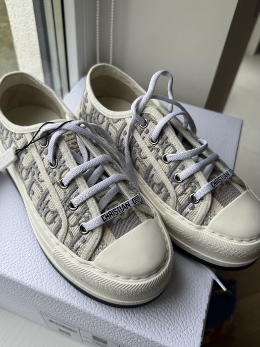 Dior walk n dior