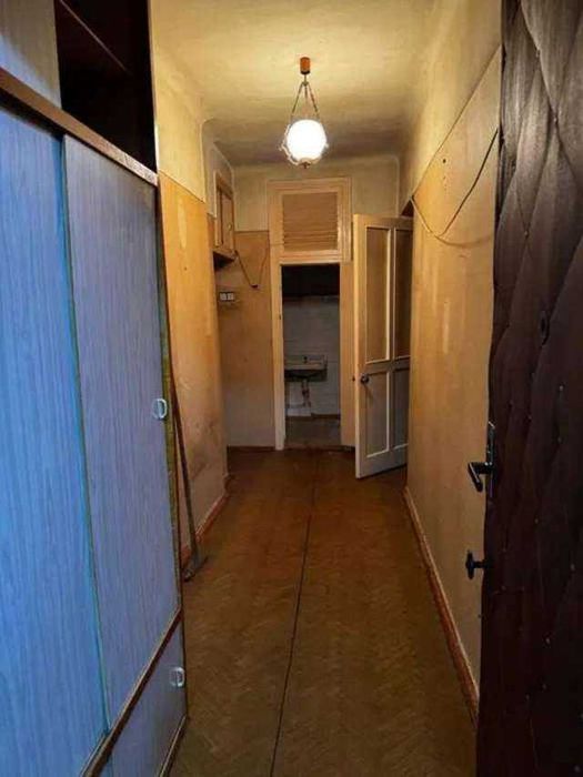 Сталінка 2к під ремонт Депутатська 17/6 метро Житомирська, Святошин