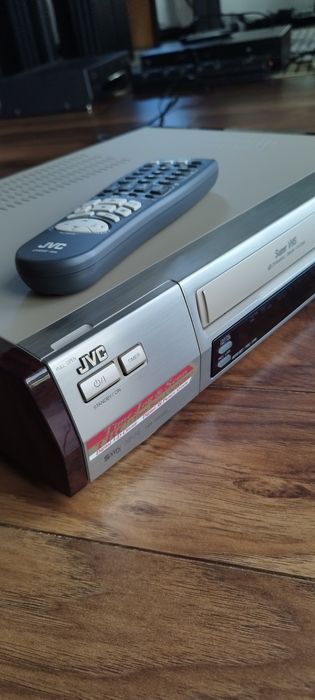 JVC HR-S8500E Super VHS S-VHS Hi-Fi TBC DNR pilot wysoki model