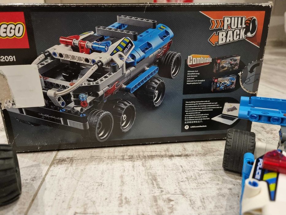 LEGO® Technic 42090 + 42091 Policjanci i złodzieje - stan jak nowe