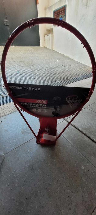 Cesto e rede de basquetebol