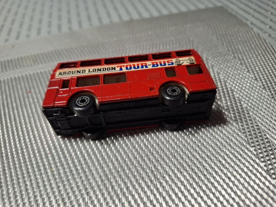 Matchbox leylamd titan skala 1:64